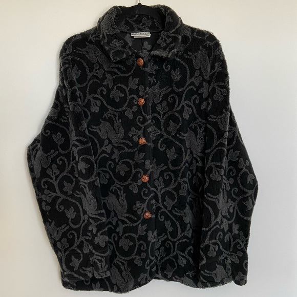 robert kitchen Sweaters - VTG Robert kitchen Canada Sherpa floral vine button sweater M